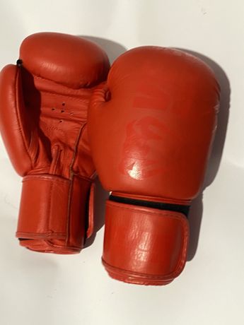 Боксерські перчатки Venum