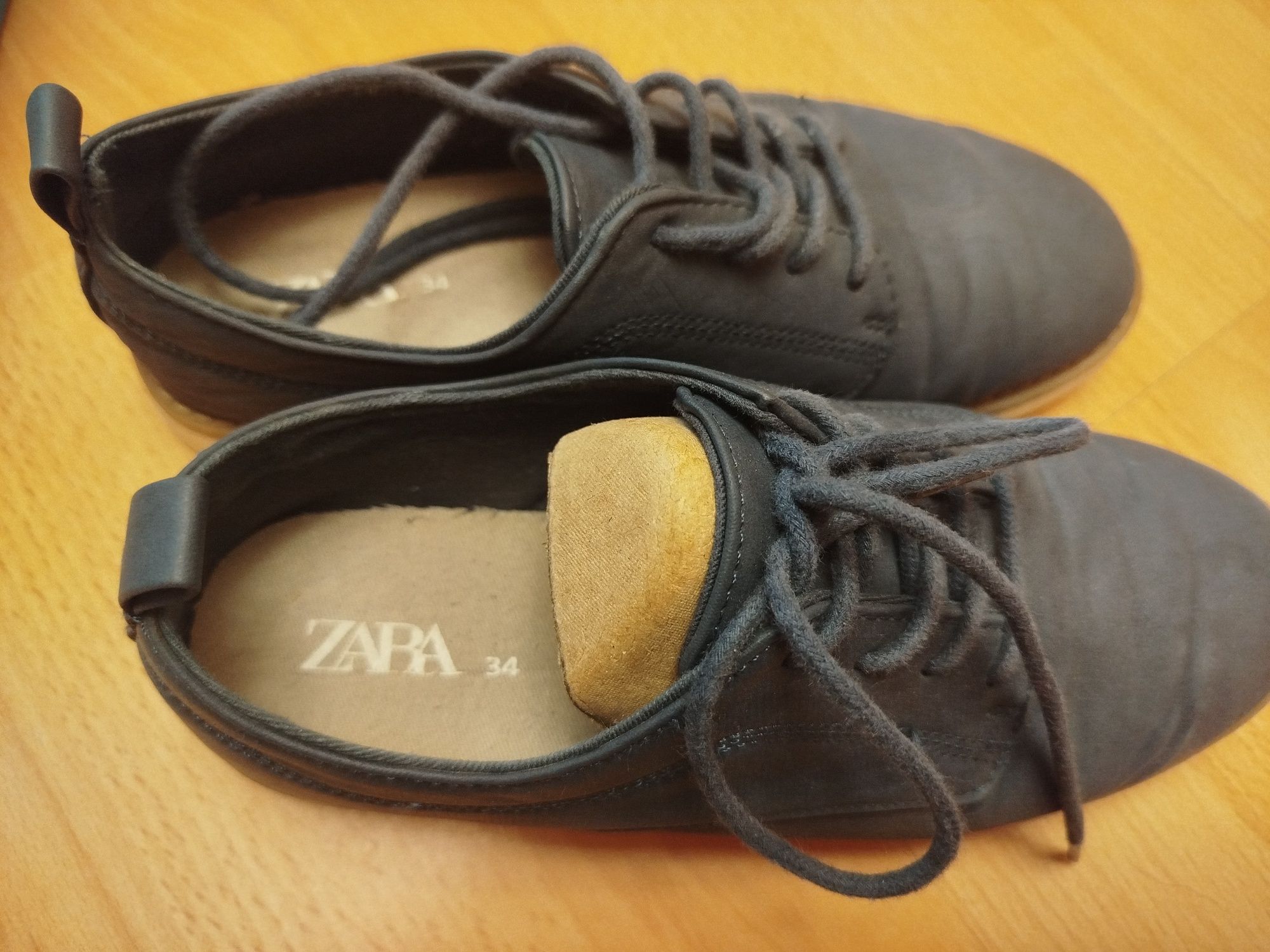 Туфли на мальчика р34 Zara