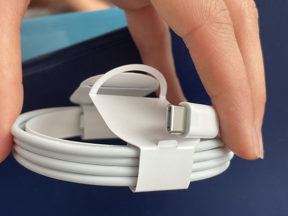 Кабель Apple USB-C to Lightning Cable