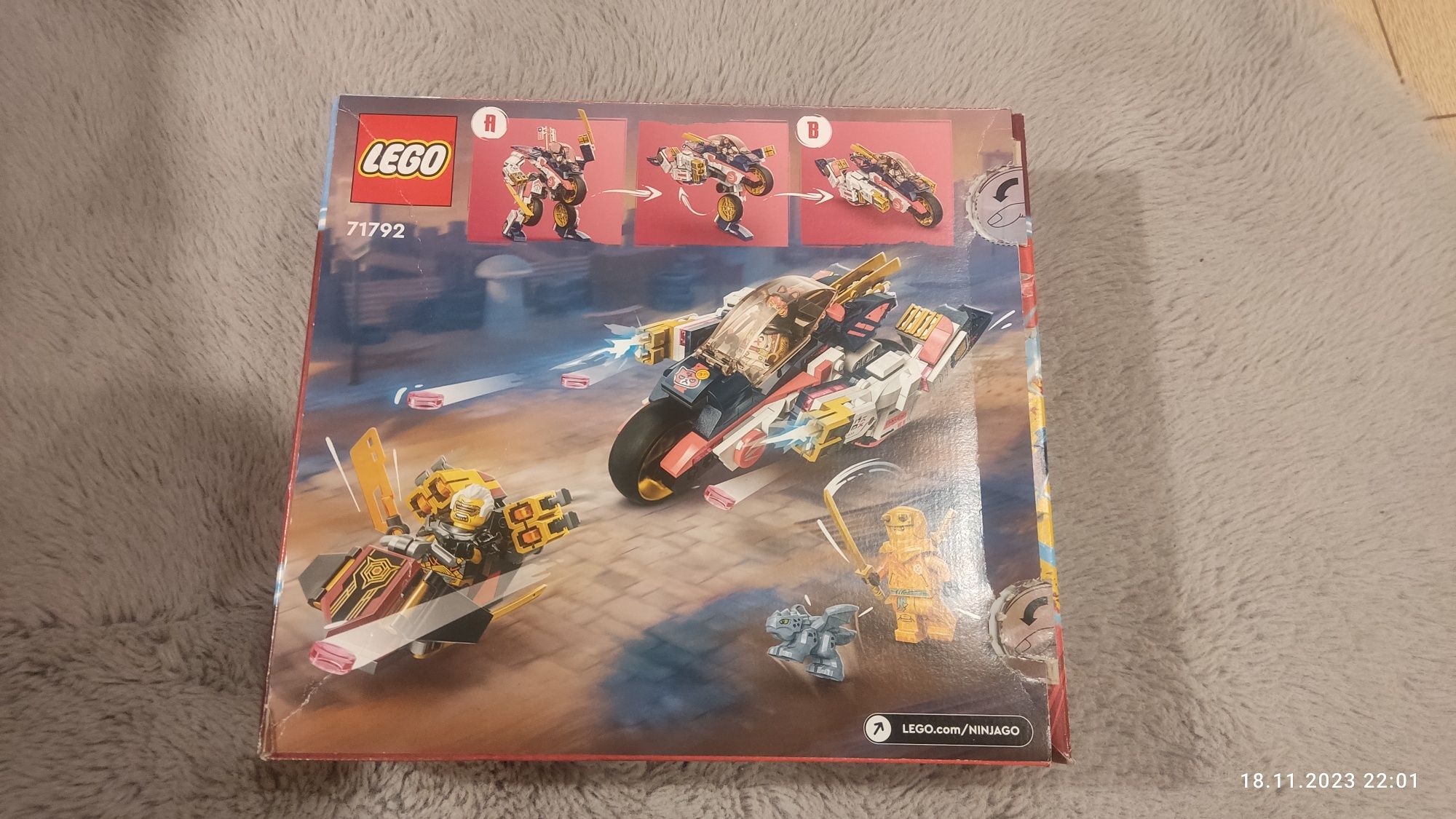 LEGO Ninjago Mech Sory zmieniający się w motocykl wyścigowy 71792