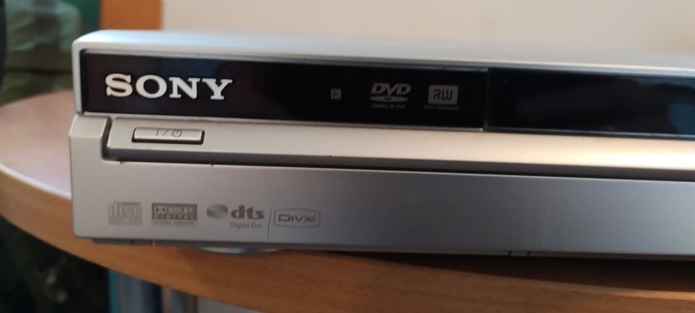 Nagrywarka DVD/HDD-SONY RDR HX750 160GB