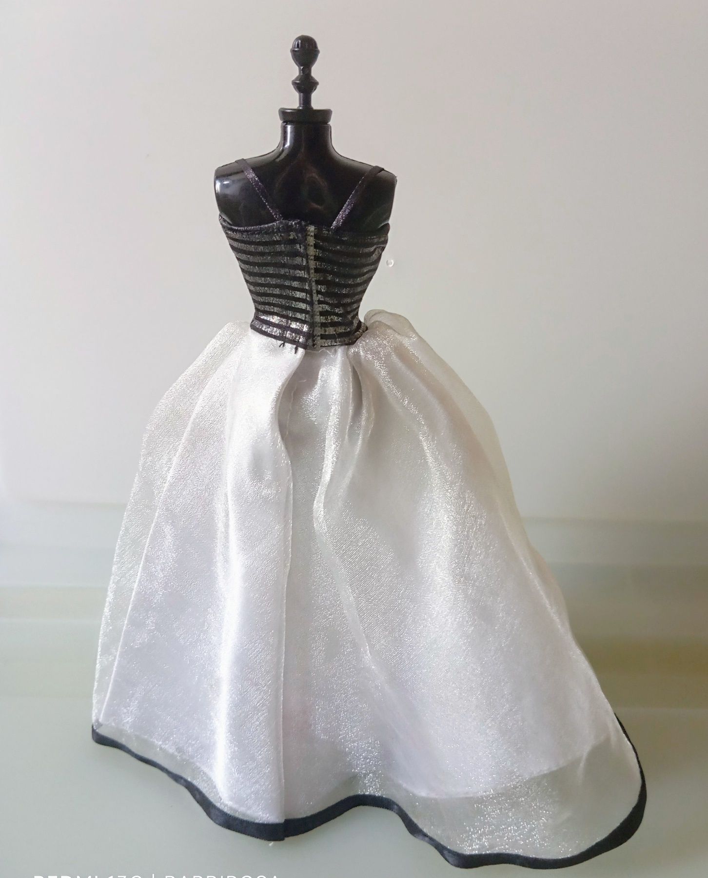 Barbie Fashion Avenue Film Noir 2001.