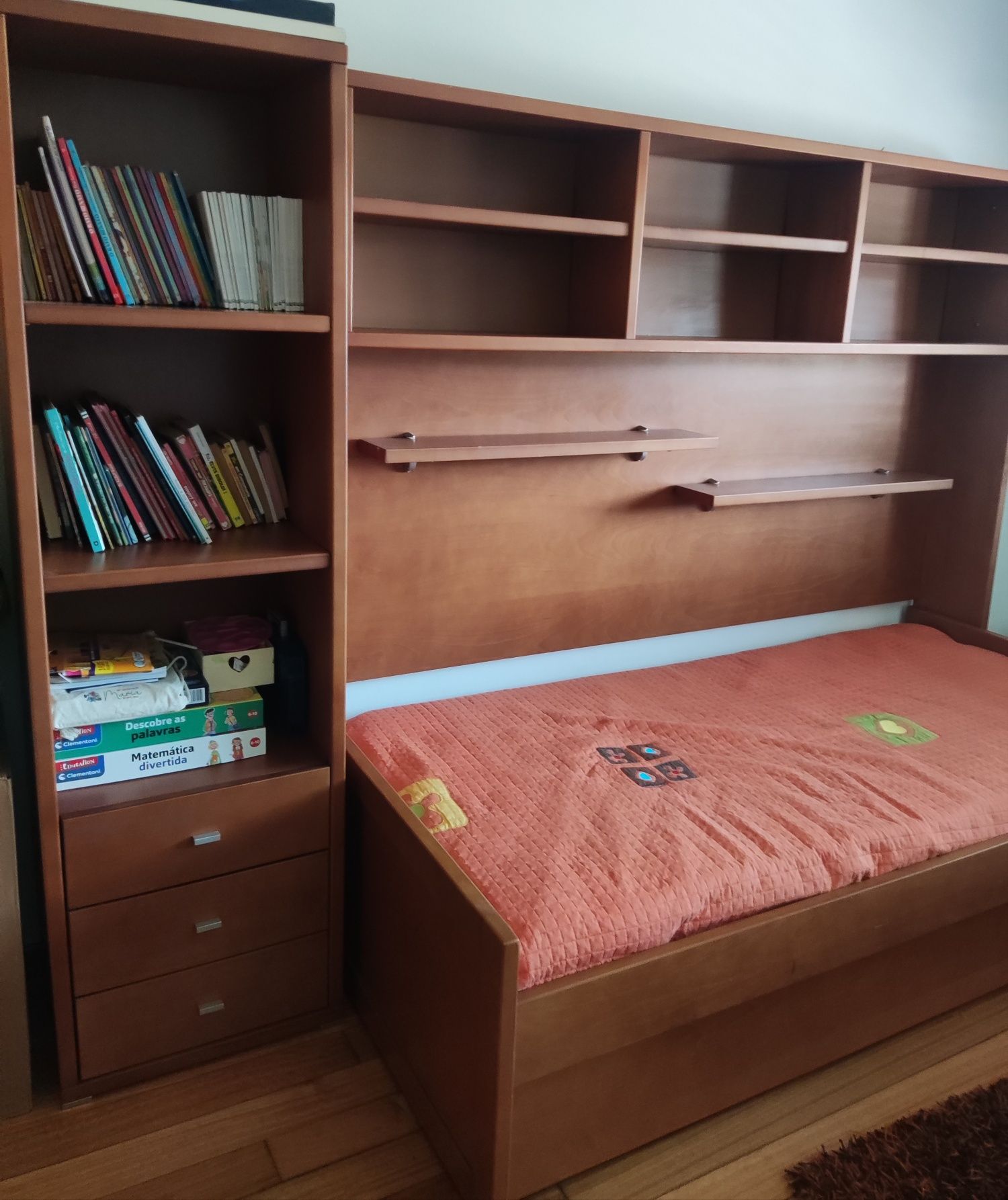 Quarto estilo estúdio 2 camas