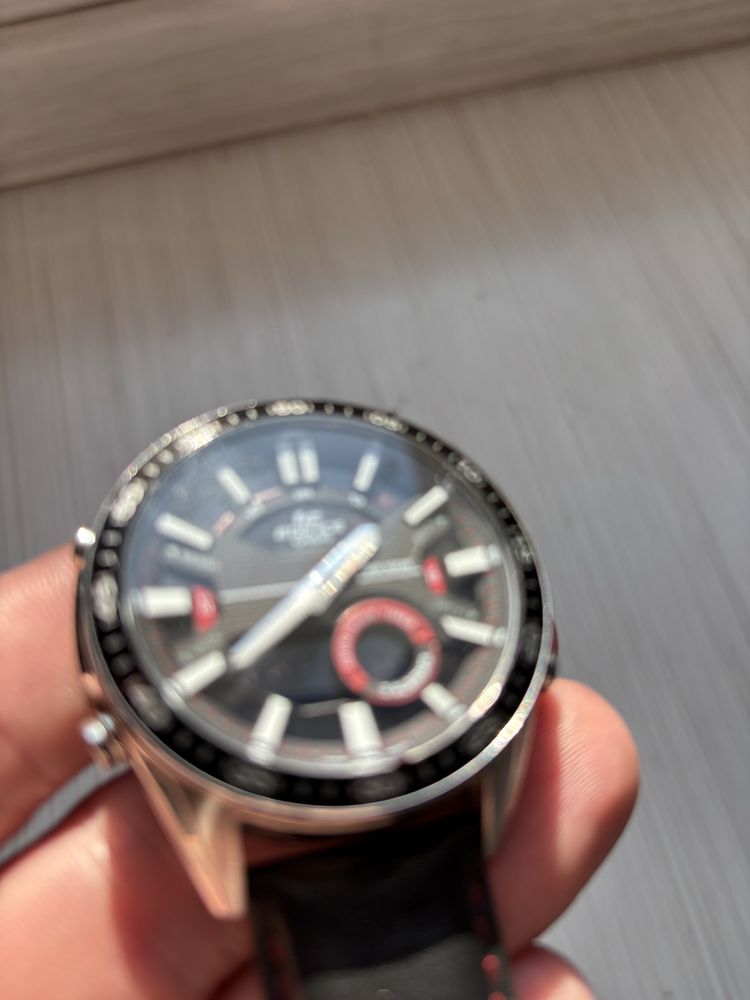 Zegarek Casio efv-c100