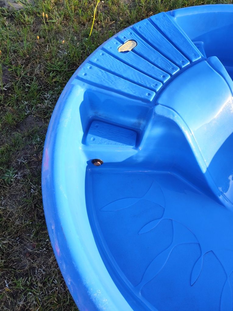 Świetny basen dla malucha że zjeżdżalnią Little tikes mocny plastik