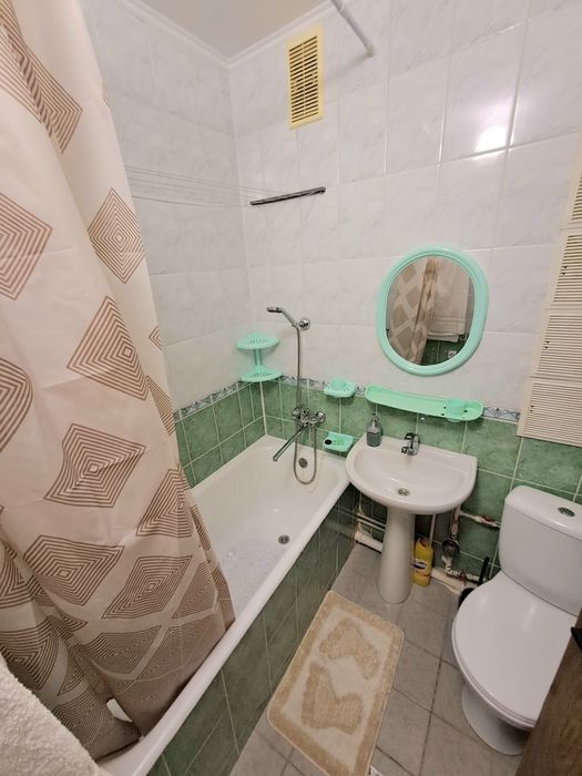 Сдаю 1ю квартиру Ютз-Молодогвардейская