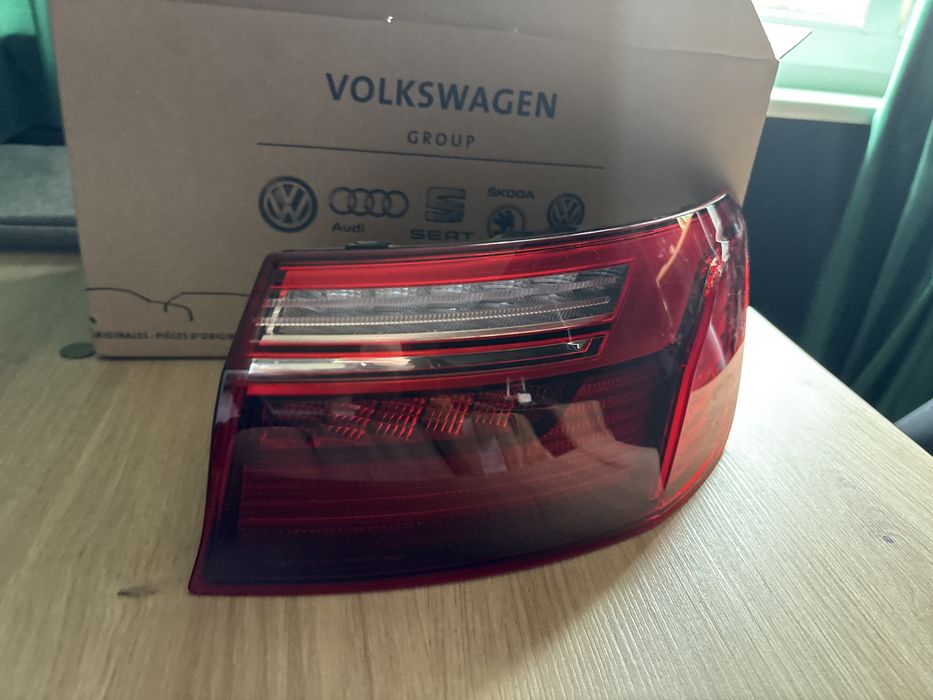 Lampa prawa tylna zewnetrzna Audi A4 b9
