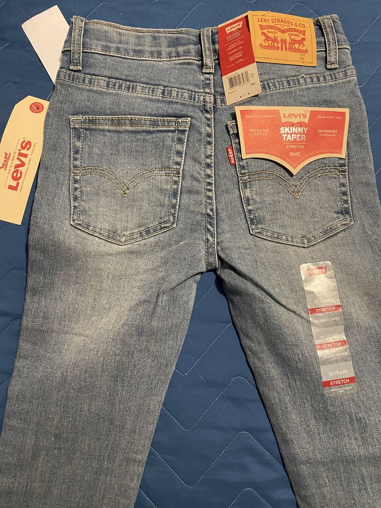 Джинси Levi’s