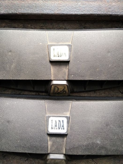 Продам пластмасові аксесуари та карти на ВАЗ