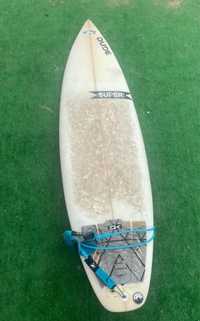 Prancha de surf SUPER BRAND surfboards (com quilhas e leash)