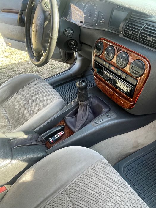 Opel Omega B 2.0 16w