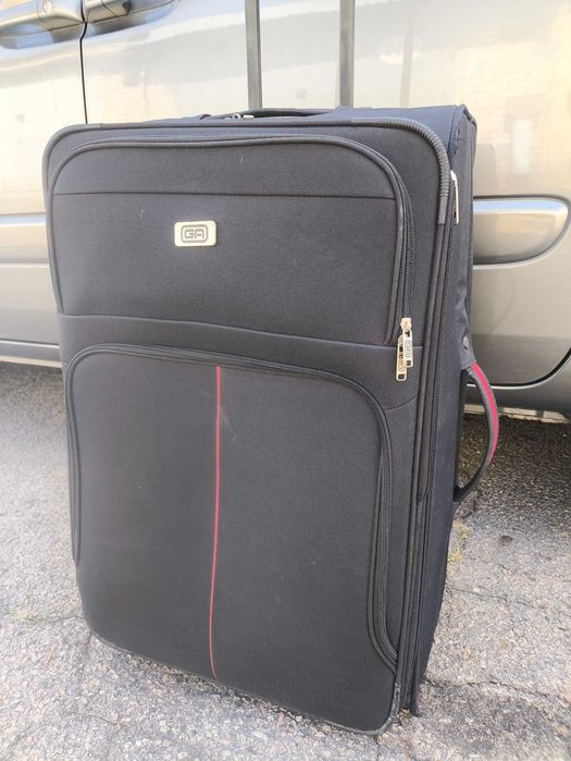 Валіза 70х30х44 на колесах