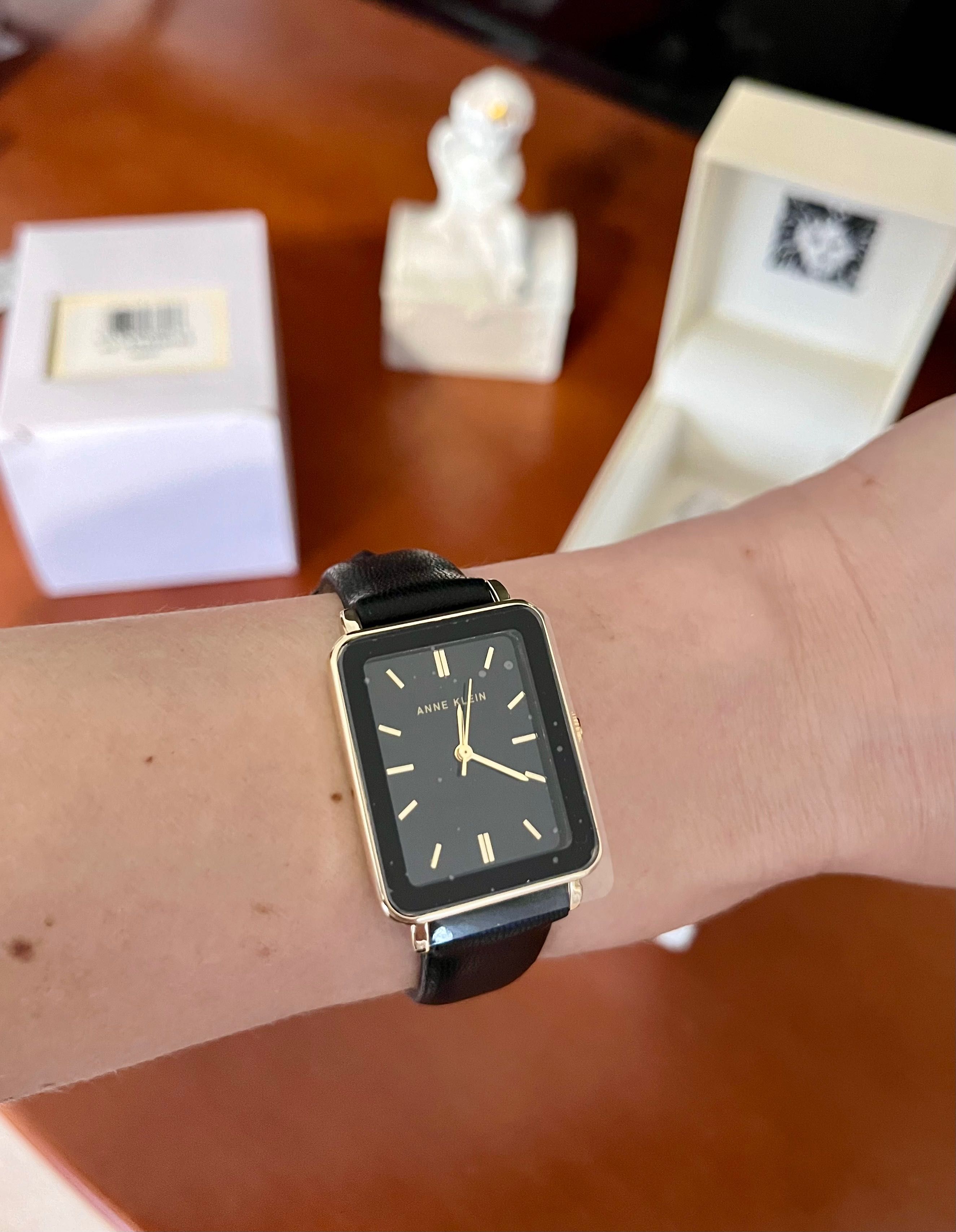 Годинники Anne Klein прямокутний стиль, ремінець шкіра. Оригінал