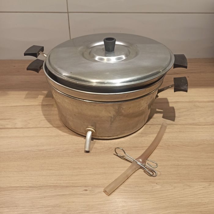Sokownik parowy na owoce sok aluminiowy PRL