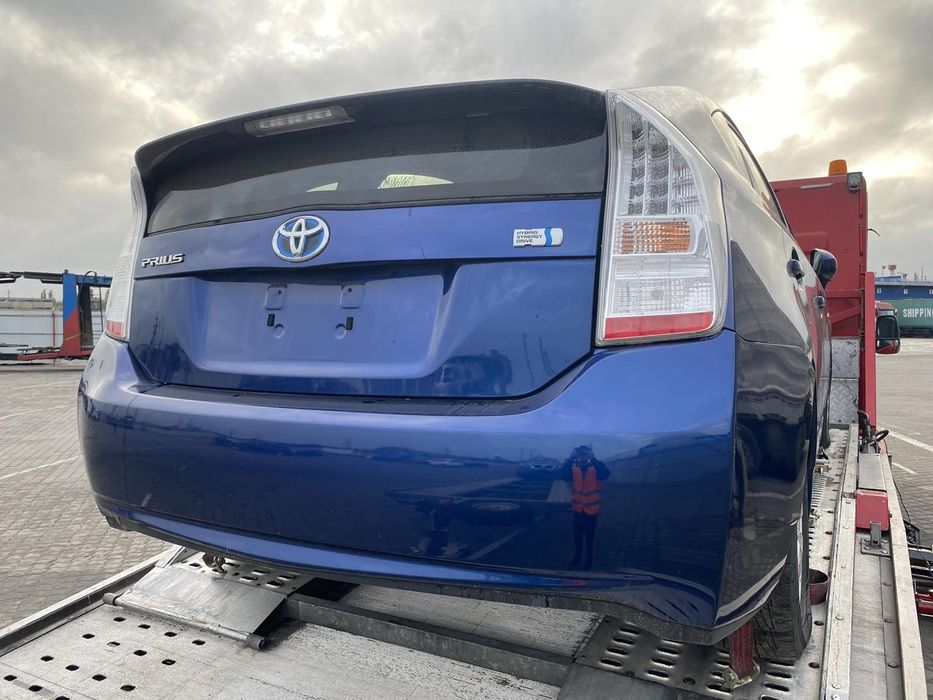 Разборка toyota prius 30/35/plug in/ 50 тойота приус 30/ 50 плагин