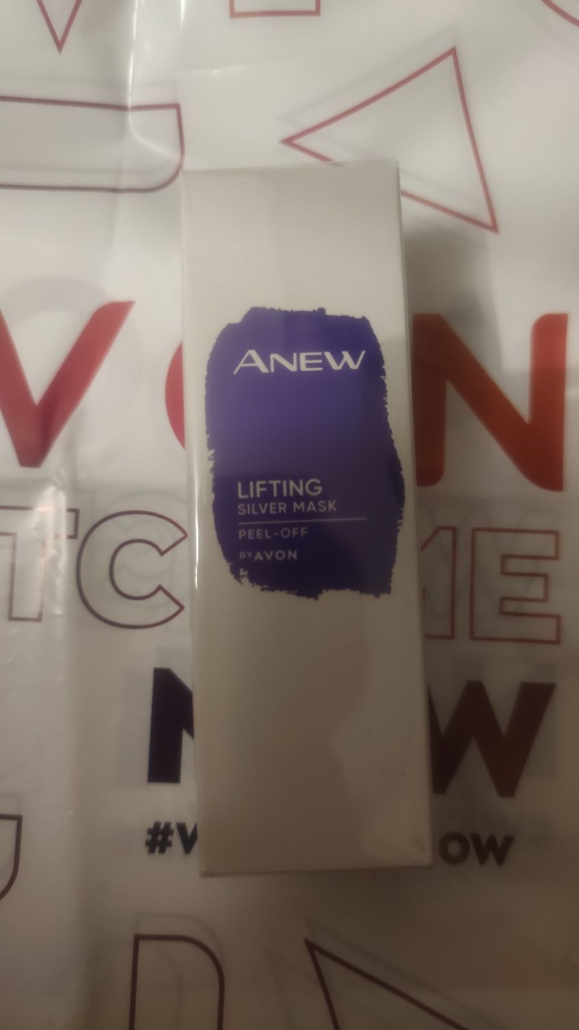 Liftingująca maseczka do twarzy Avon ANEW