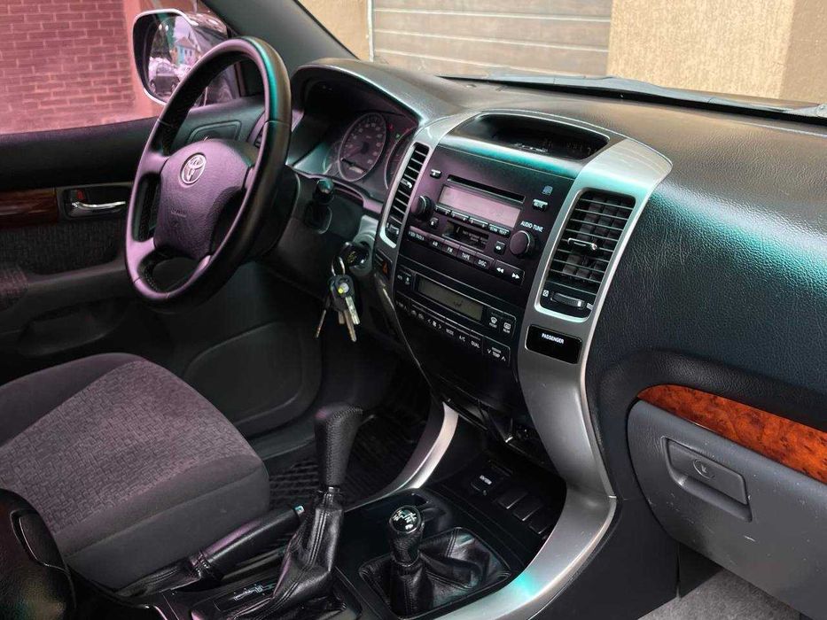 Продам  Toyota Land Cruiser Prado 2006. Можна в розстрочку, під викуп.