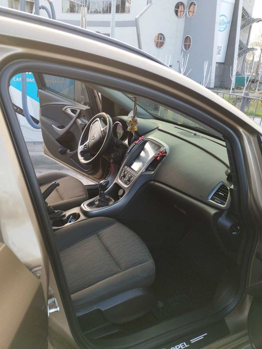 Продам надійне авто Опель Астра