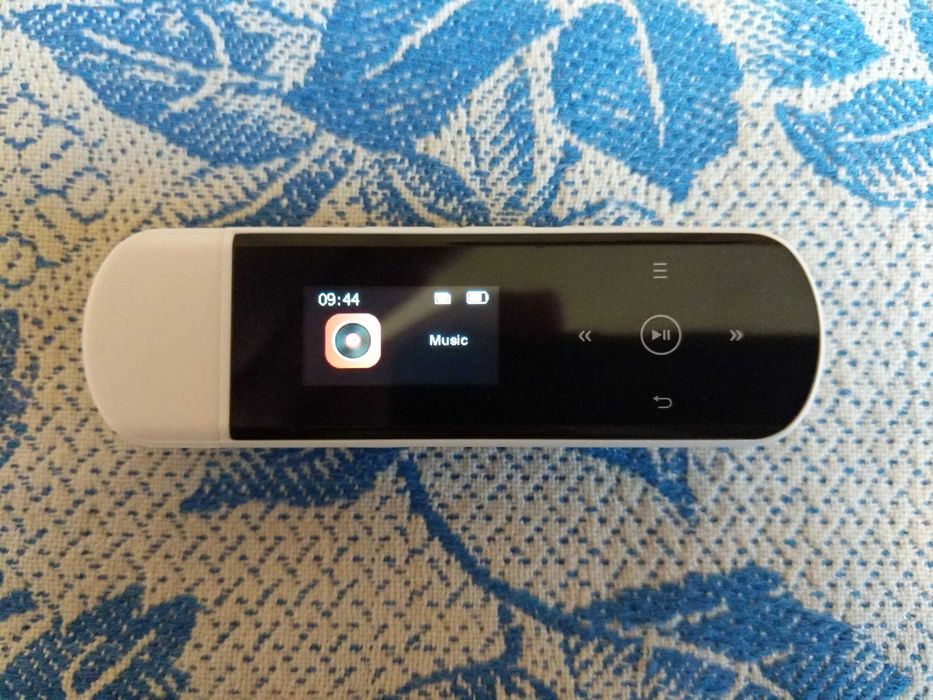 MP3 плеєр Ruizu X69 Bluetooth 5.0 із кліпсою. Майже новий.