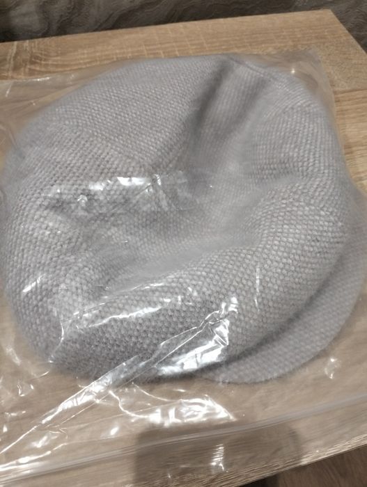 Шапка з козирьком