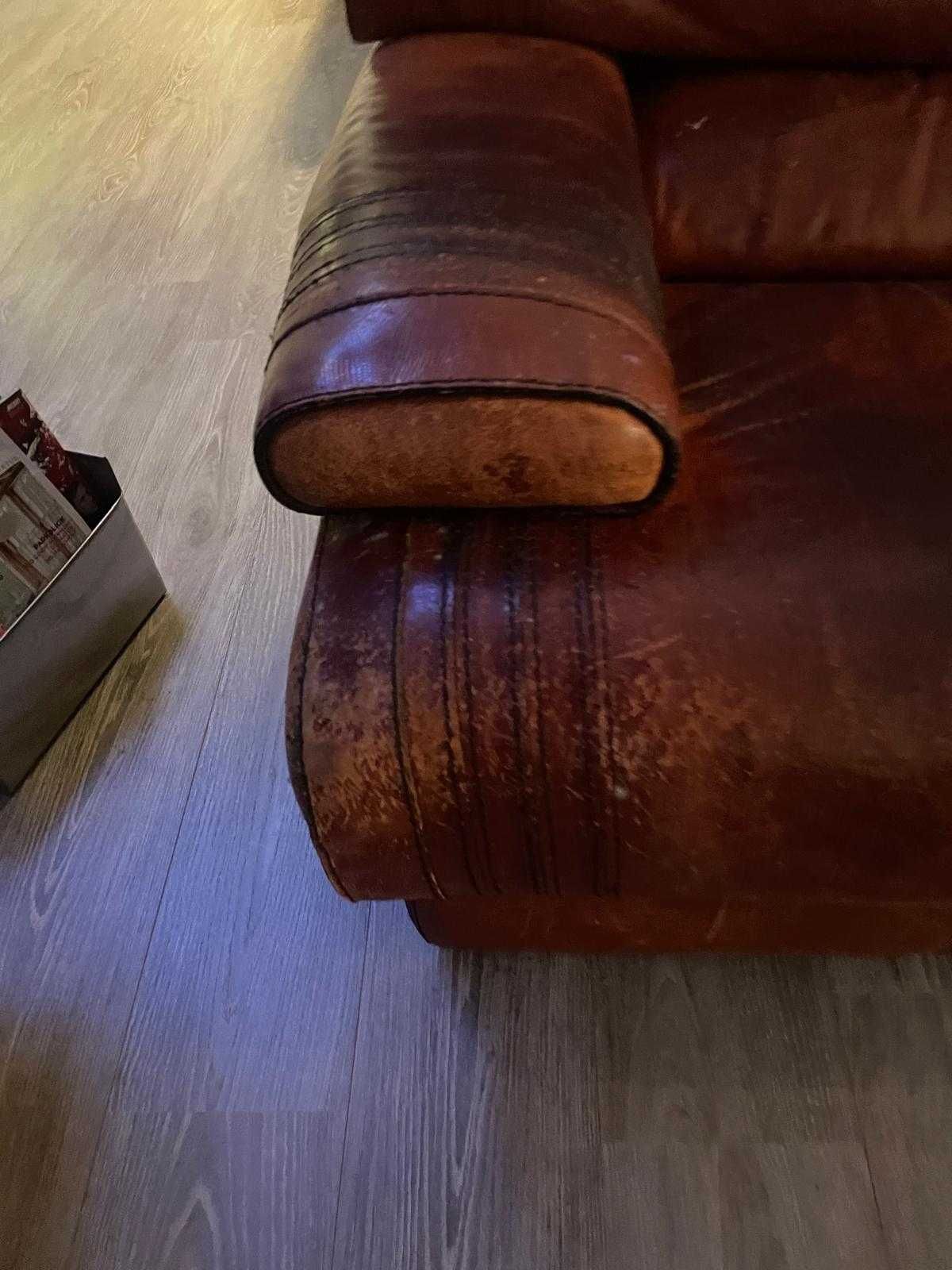 Conjunto sofá pele - usado