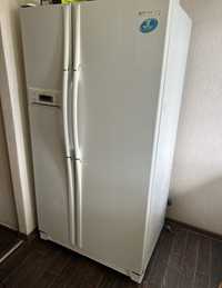 Продам холодильник Samsung Side by side