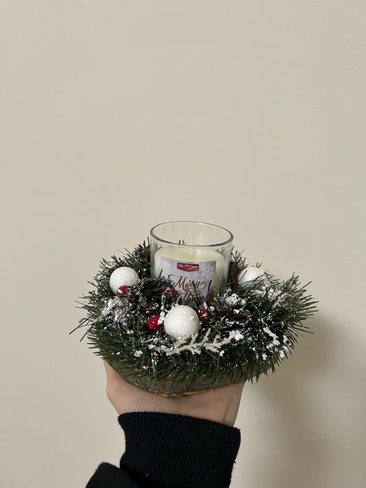 Композиція зі свічкою “Святковий Віночок”