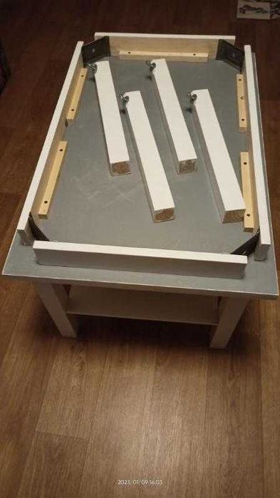 Стол ручной работы.Самовывоз.