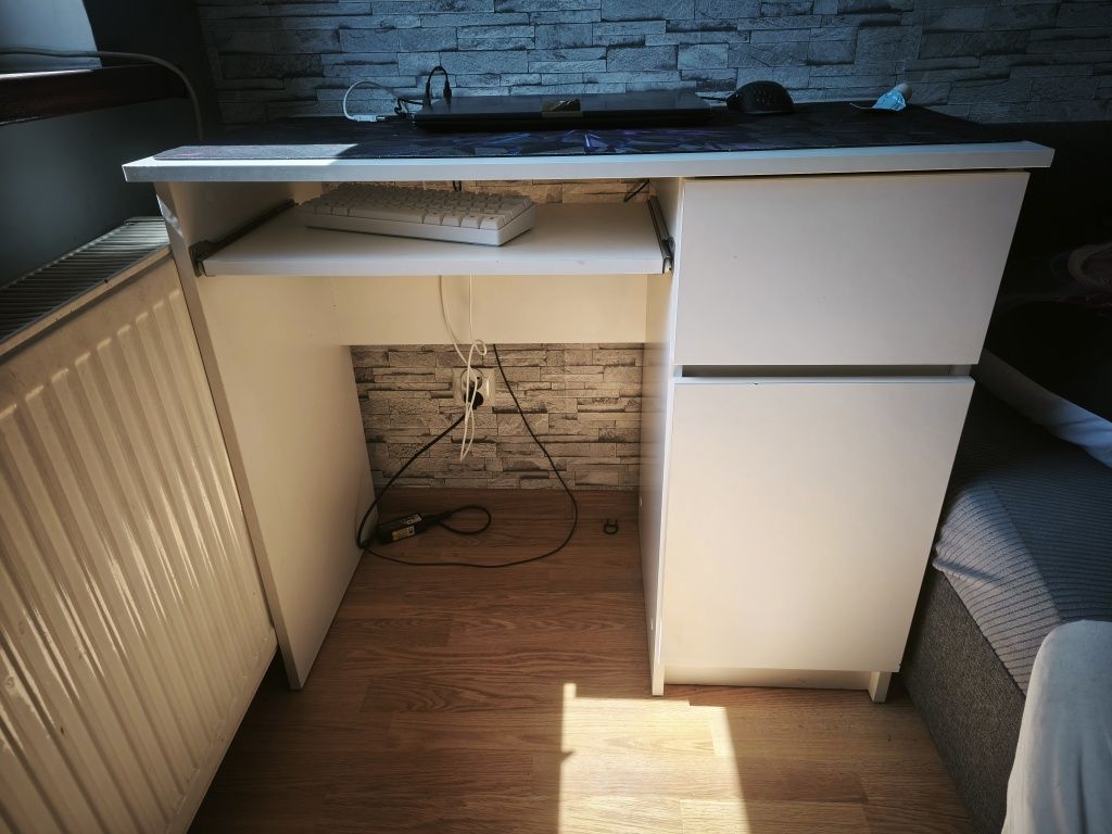 Biurko  młodzieżowe
