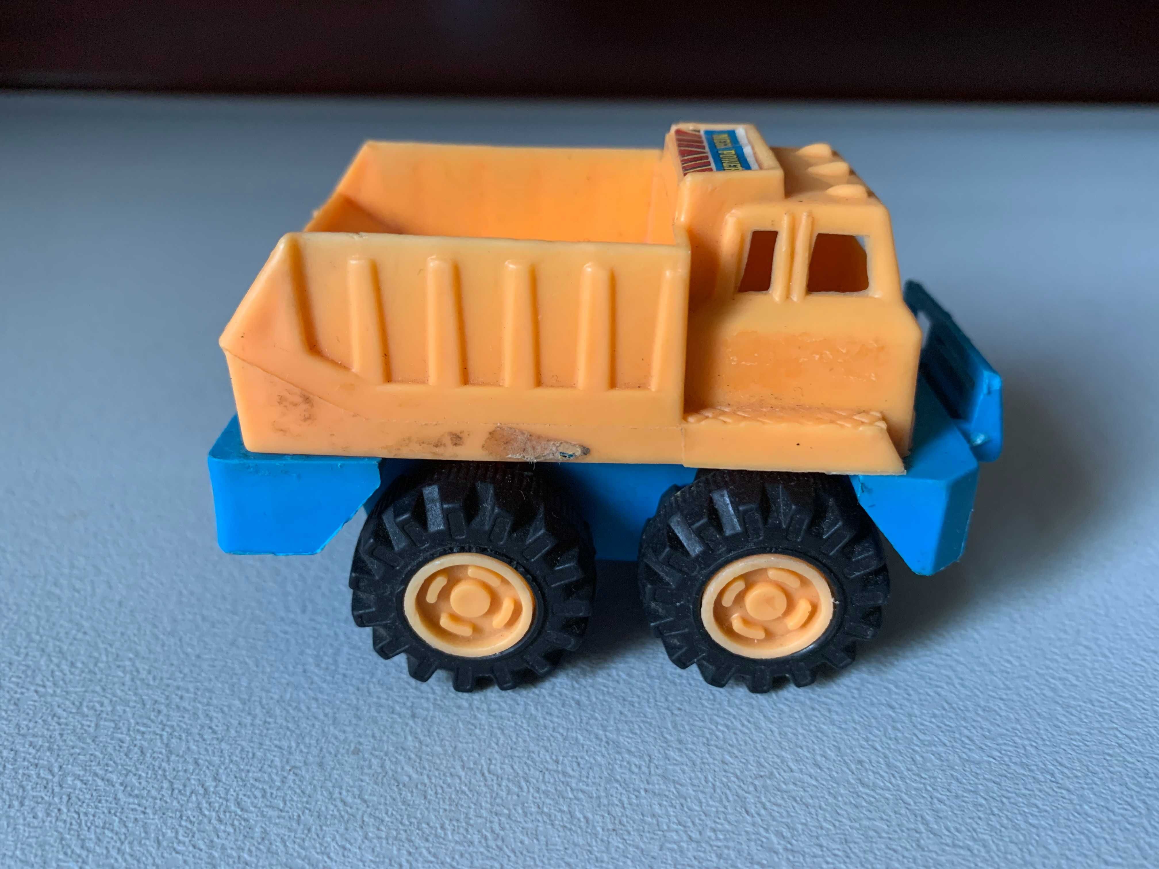 Brinquedo Camião