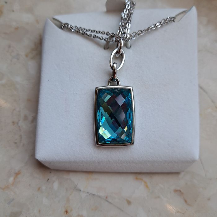 Naszyjnik Swarovski, nowy