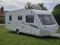 SWIFT sterling europa 495  Sterling Europa 495 z 2009r z łóżkiem małżeńskim , ważne OC i przegląd