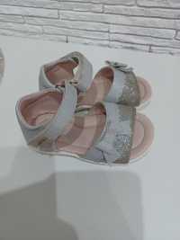 Sandałki jenny fairy CCC rozmiar 20