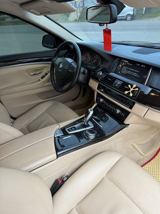 BMW 528 f10 , 2013 рік