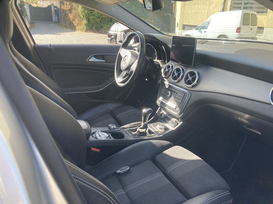 Mercedes-Benz 180 GLA  gasolina, ano 2018 kms 47 mil