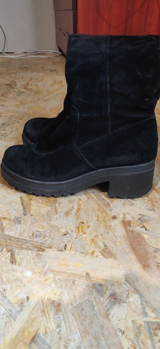 Зимові замшеві ботфорди