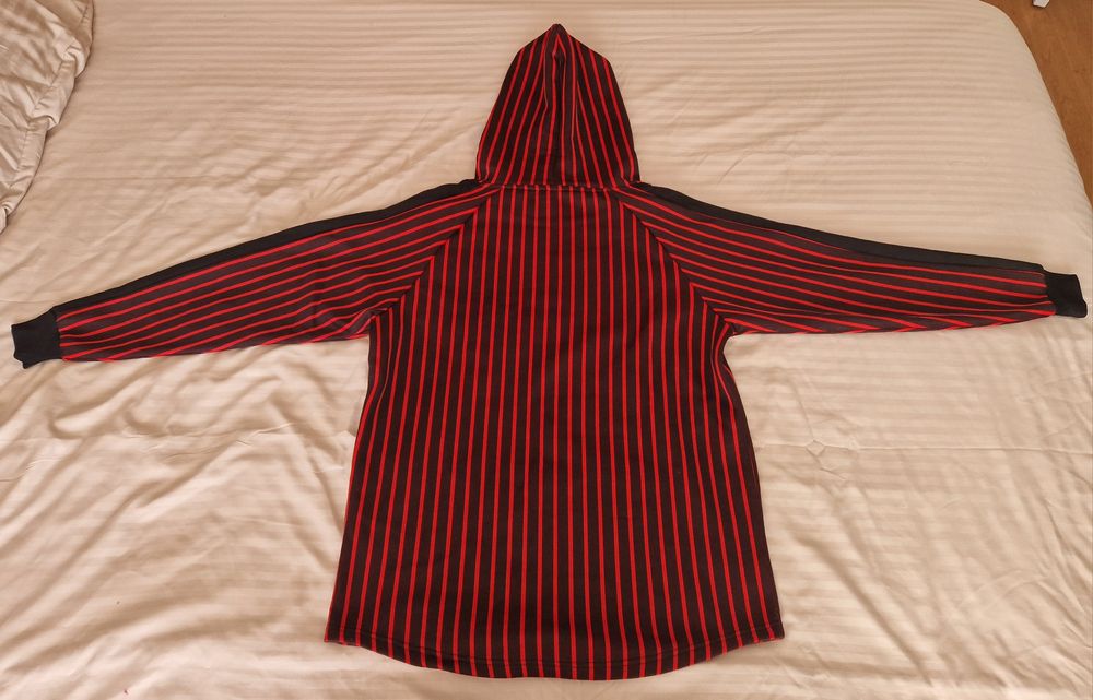 Vendo camisola vermelha e preta com capuz, S, Great I Am