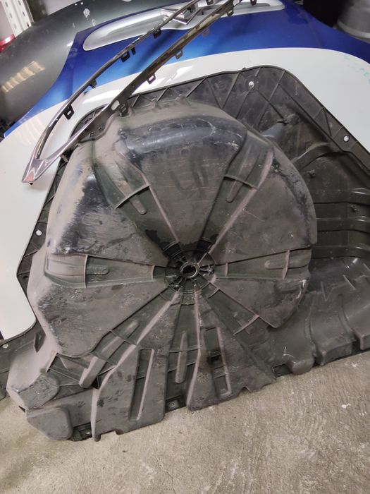 Fundo da mala Renault Megane 3 barato desocupar