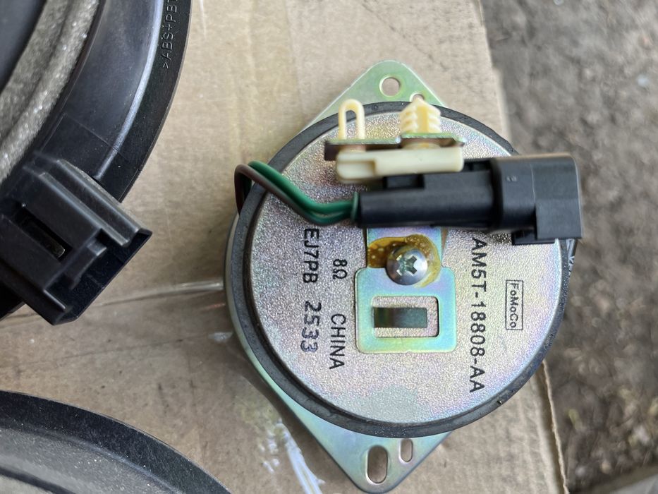 Ford Fusion Titanium динамики усилитель SONY акустика