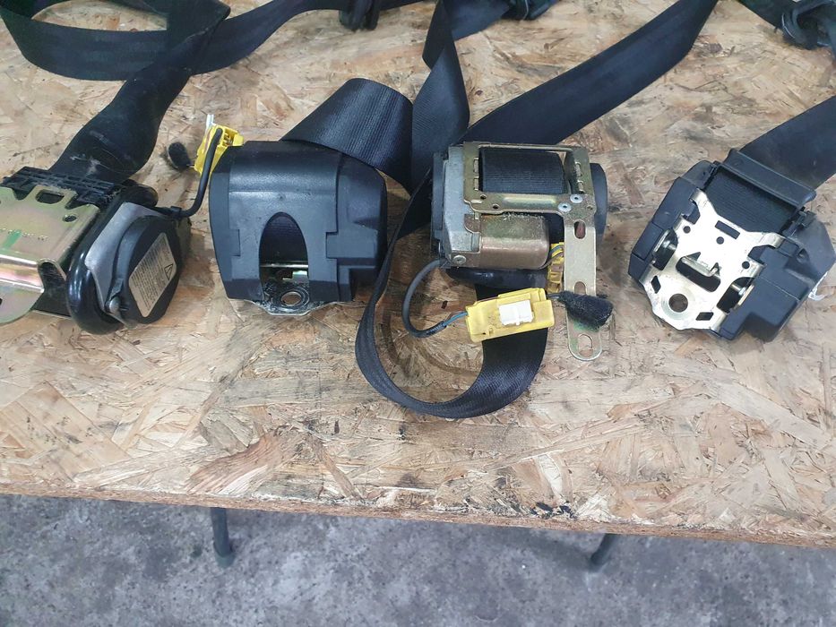 Pas pasy bezpieczeństwa Vw Polo 9n 4 IV 04r 3 drzwi 1.2 kpl