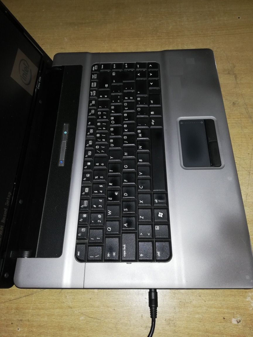 Portátil HP Compaq 6720s