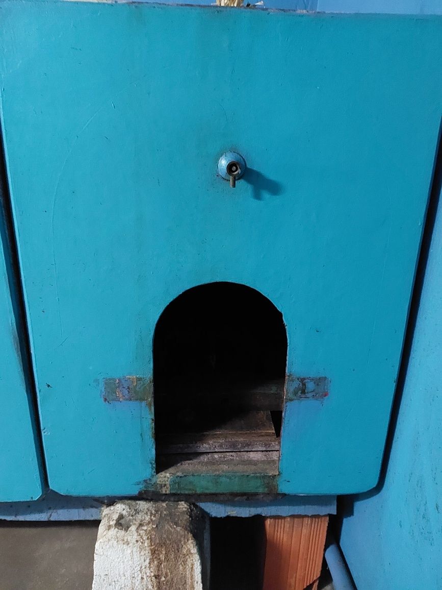 CUBAS de vinho em cimento + garrafas vidro + garrafões vidro