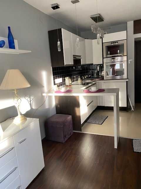 Atrakcyjna, wygodna kawalerka, Centrum, Al. Solidarności