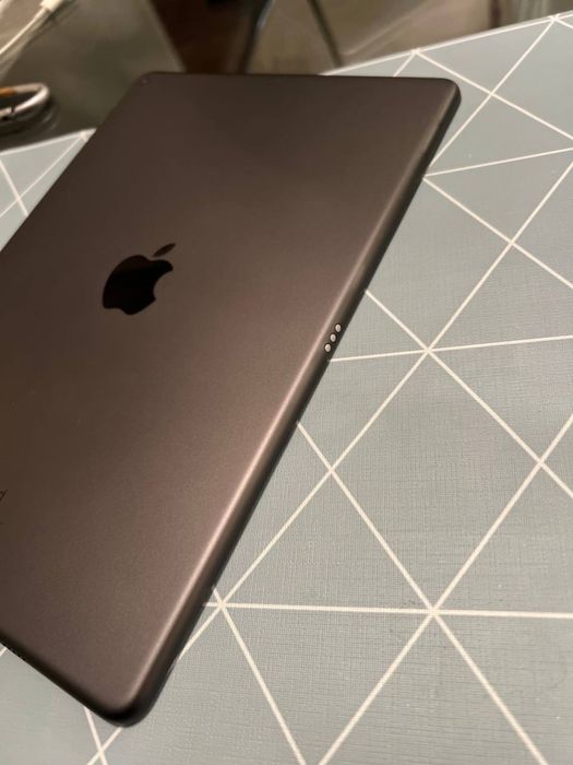 iPad Air 3 256gb Space Gray 10.5 планшет для малювання, навчання
