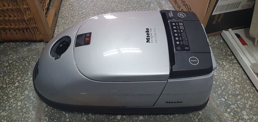 Odkurzacz MIELE electronic 365I