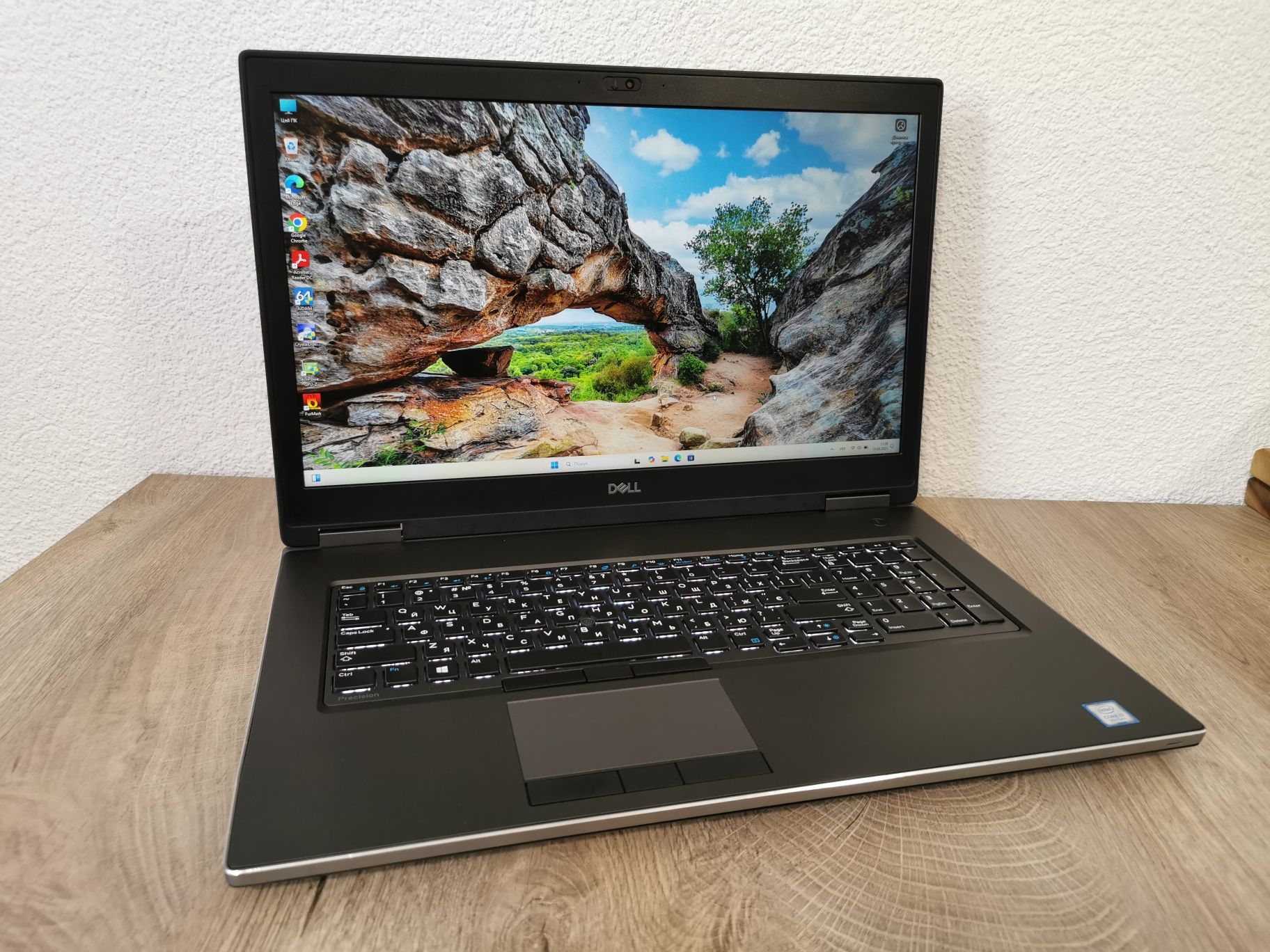 Dell precision 7740,Core I7 - 9750h, Ram 20gb, WX3200, SSD 512 gb