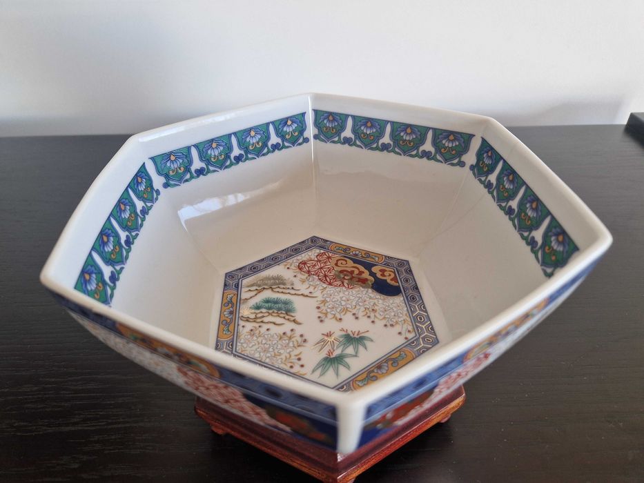 Tigela em Porcelana Japonesa