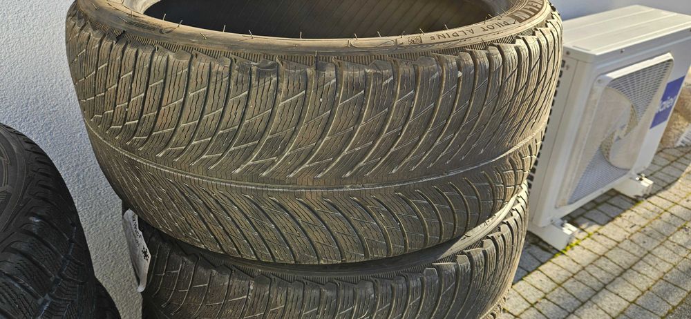 Opony Michelin Alpin 5 255/40 R20 101 W