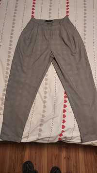 Spodnie Reserved Rozmiar 38 bialo-czarna krateczka