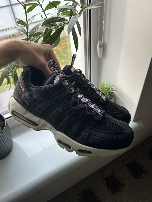 Кросівки Nike Air Max 95 TT Black Sail Pull Tab